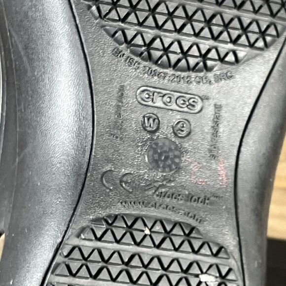 Crocs Kadee Flats Womens Sz 9 Black Slip On Slip Resistant Sandals Cutout - Picture 9 of 9